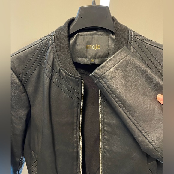 ❌SOLD❌Baby Bomber Jacket in Black T36
Gently worn. Few signs of wear. - Picture 4 of 4